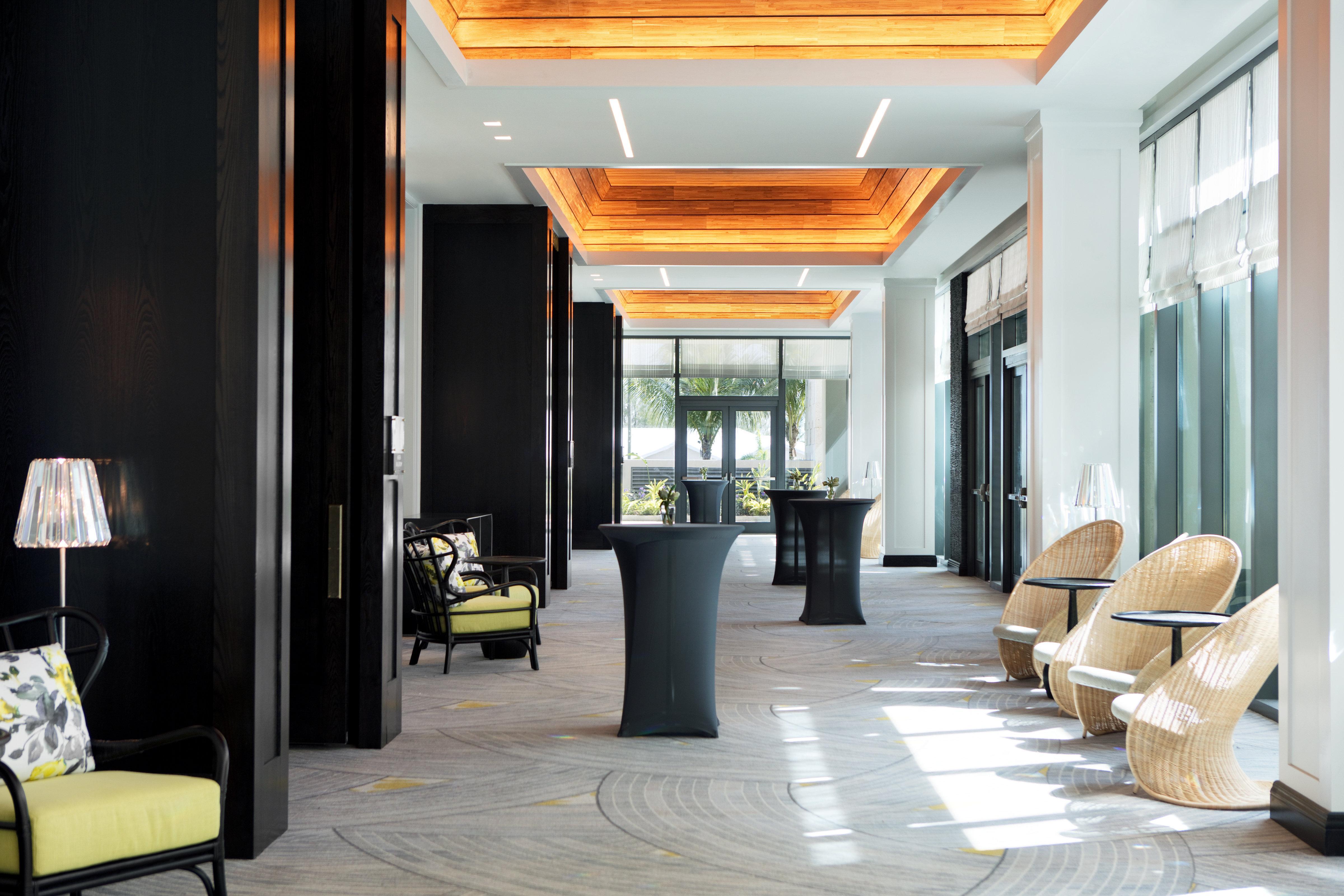 Kimpton Seafire Resort + Spa By Ihg West Bay Exterior foto